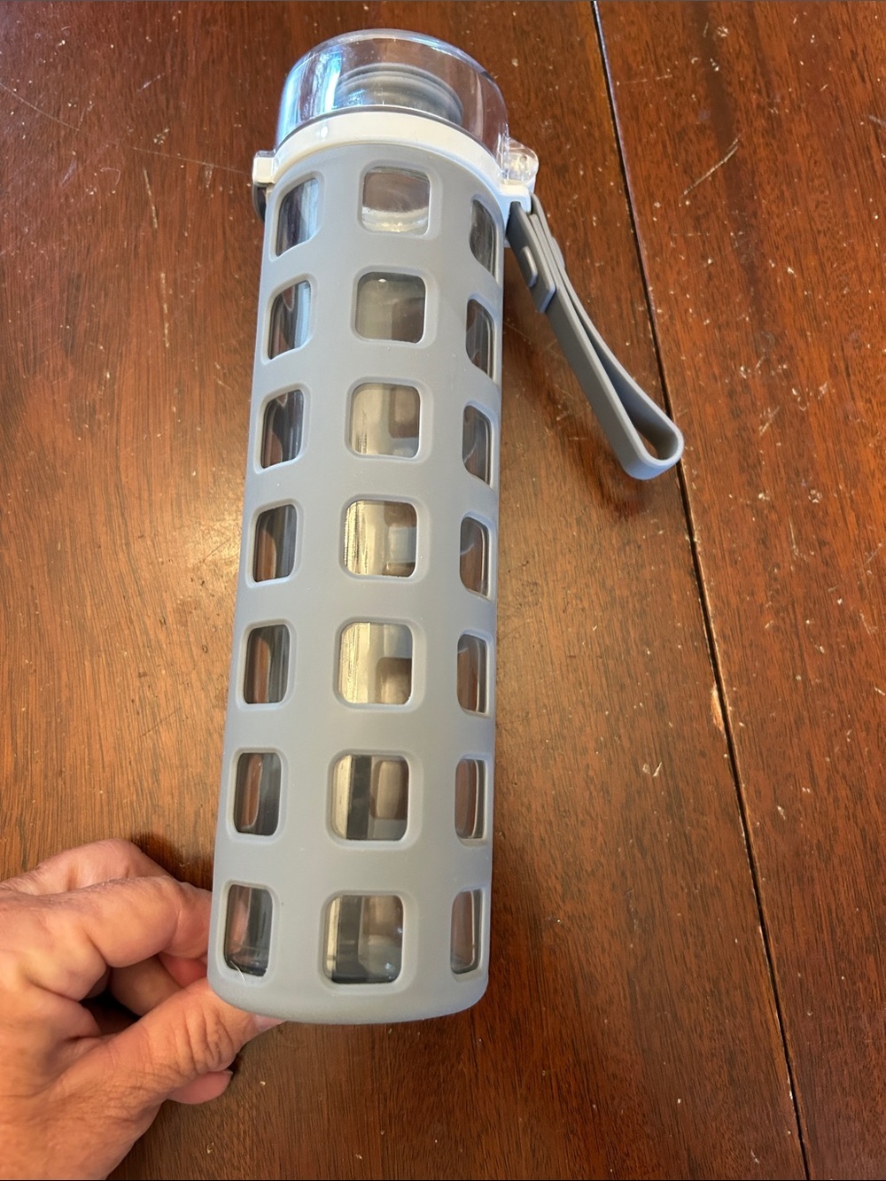 Ello Gray Silicone Sleeve 20oz Glass Water Bottle with Carry Strap EUC